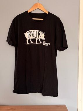 Traeger Black Graphic T-Shirt - White Pig Logo